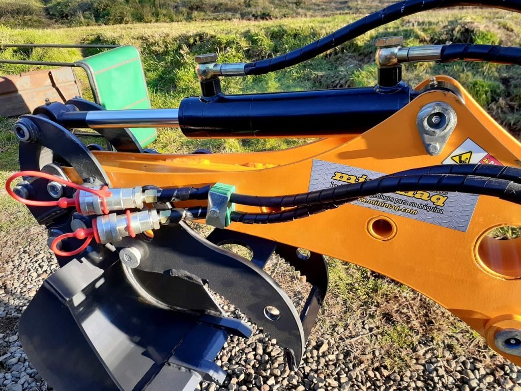Mini Retroexcavadora